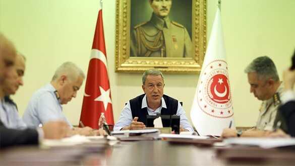 Bakan Akar, Fransız, İngiliz ve ABD'li mevkidaşlarıyla görüştü