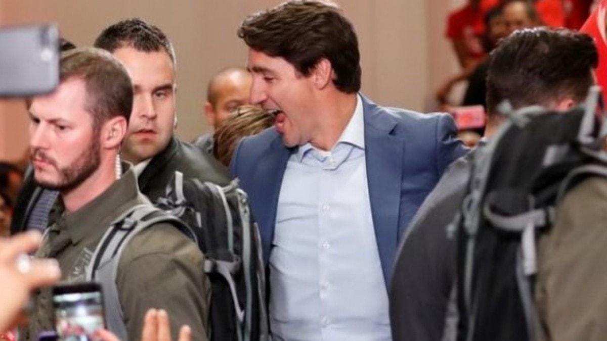 Kanada Babakan Trudeau'dan dikkat eken kyafet! Muhalefet knad