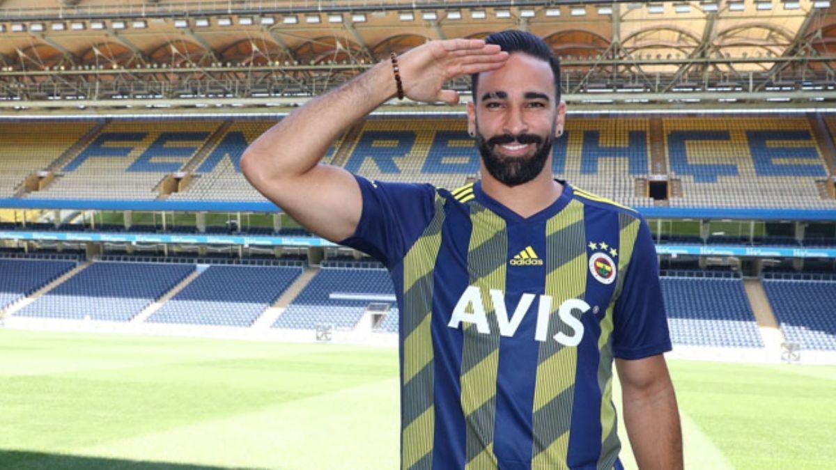 Adil Rami'den 'asker selaml' paylam