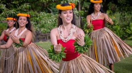 Hawaii'nin geleneksel dans Hula nasl oynanyor?