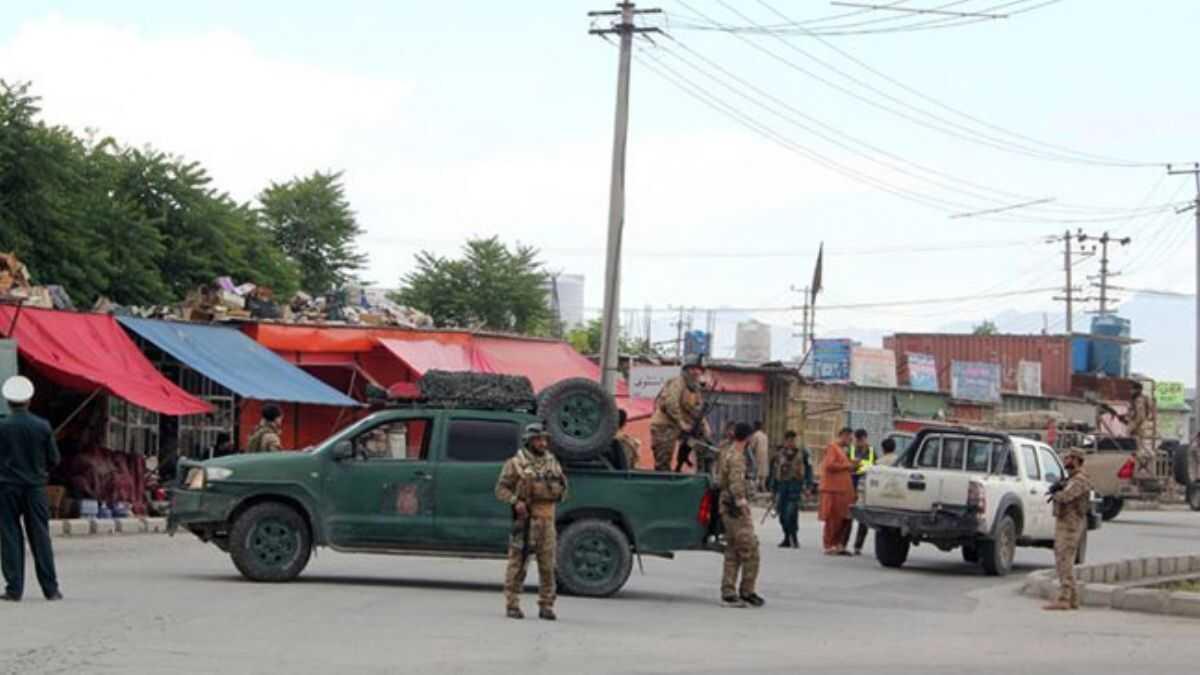 Afganistan'da cuma namaz srasnda camiye saldr: 22 l