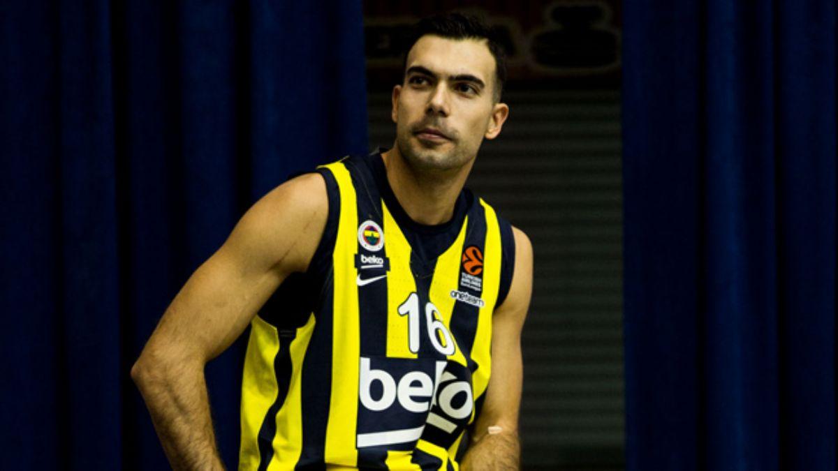 Kostas Sloukas, Avrupa'nn son 10 yldaki en iyi basketbolcularnn yer ald listede