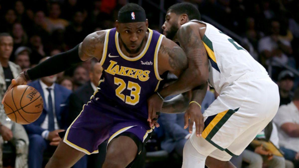 Los Angeles Lakers sahasnda Utah Jazz' yenerek sezonun ilk galibiyetini ald