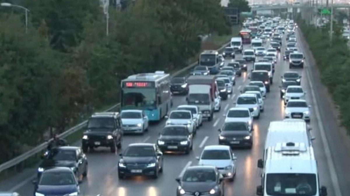 stanbul trafiine Beikta - Galatasaray derbisi nlemi