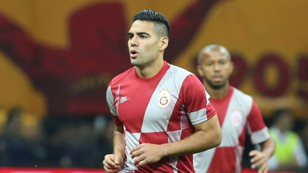 Galatasaray'da Radamel Falcao kaosu