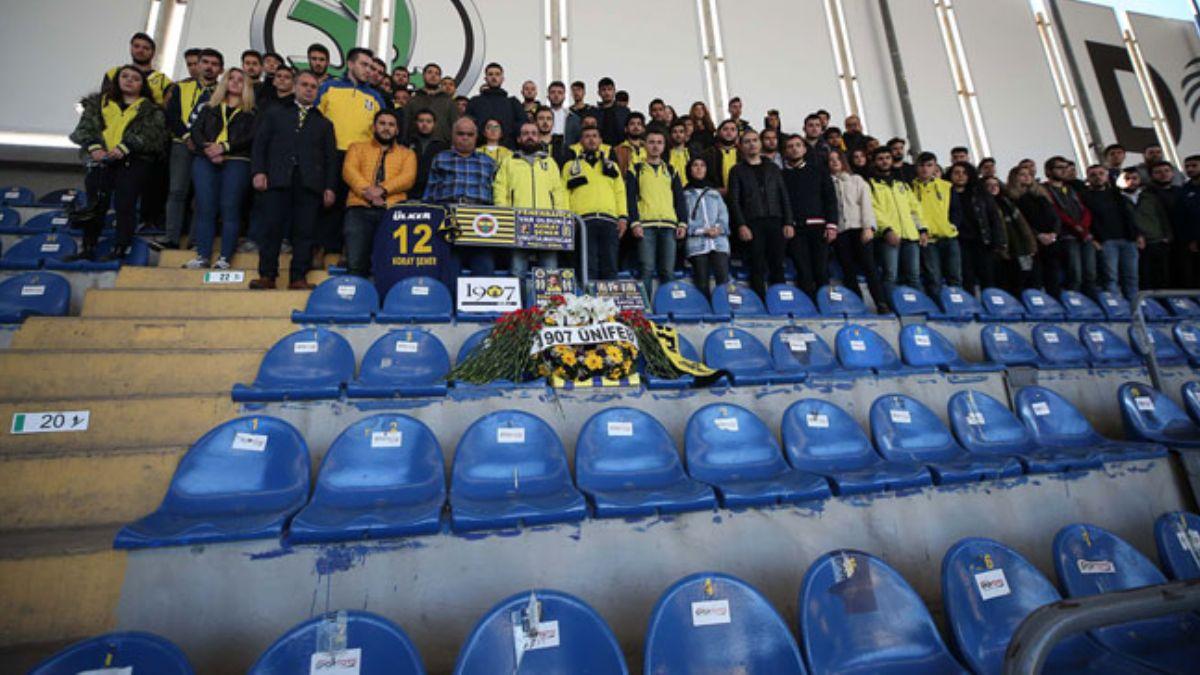 Fenerbaheli taraftarlar Koray ener'i and