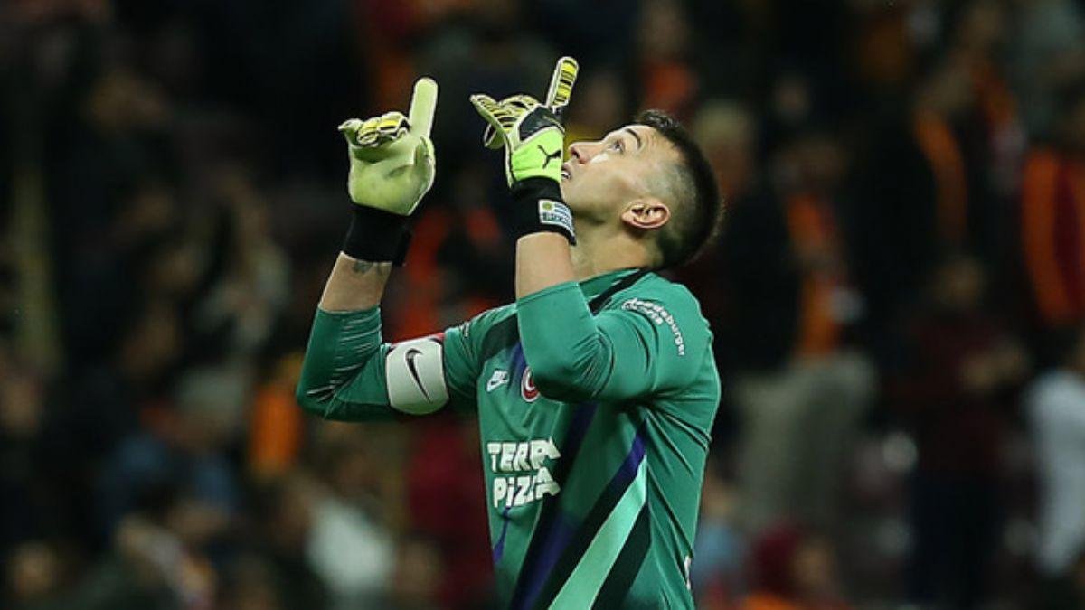 Muslera bu sezon gsterdii performansla 2011-12 sezonundaki formunu yakalad