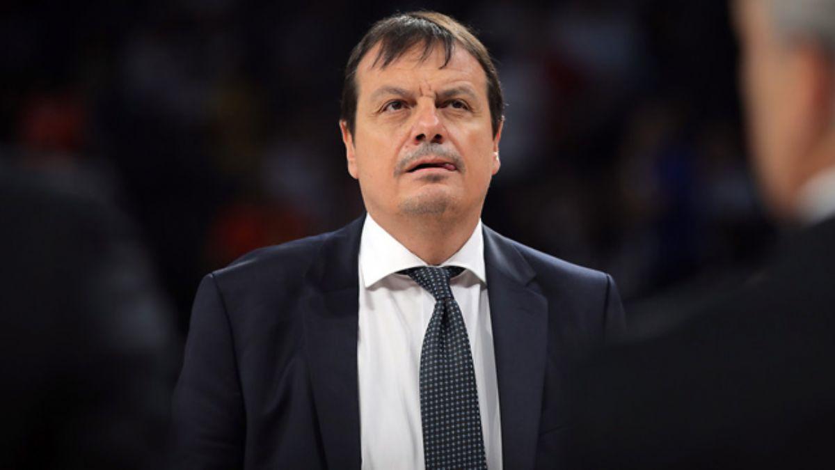 Ergin Ataman, THY Avrupa Ligi'nde 100. galibiyeti iin parkeye kyor