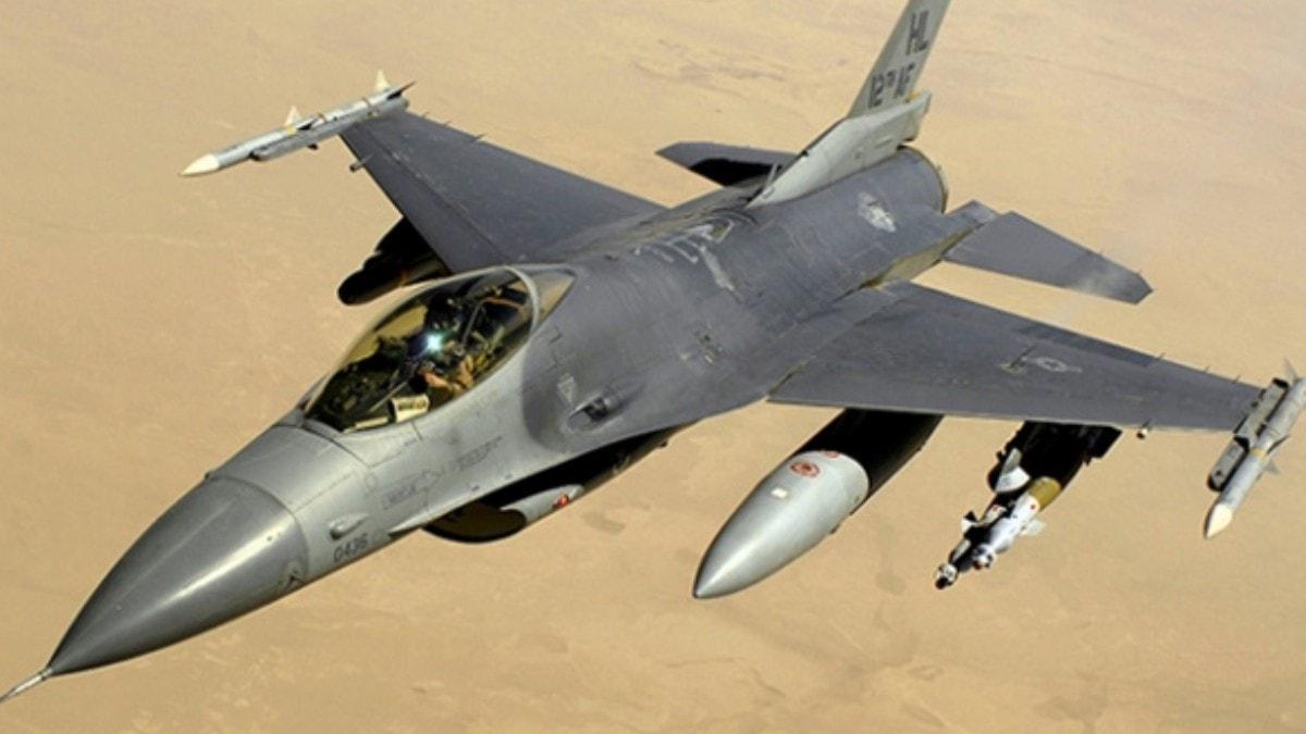 ABD F-16 sava ua, Japonya'da yanllkla bomba brakt