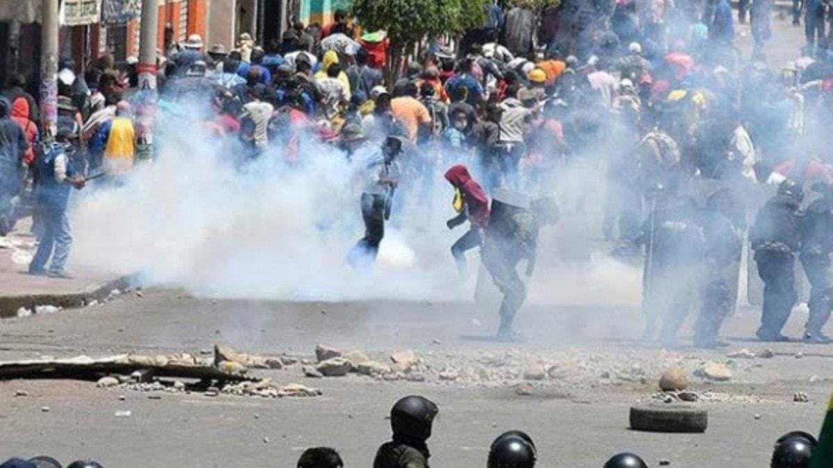 Bolivya'da polisler de protestoculara katld!