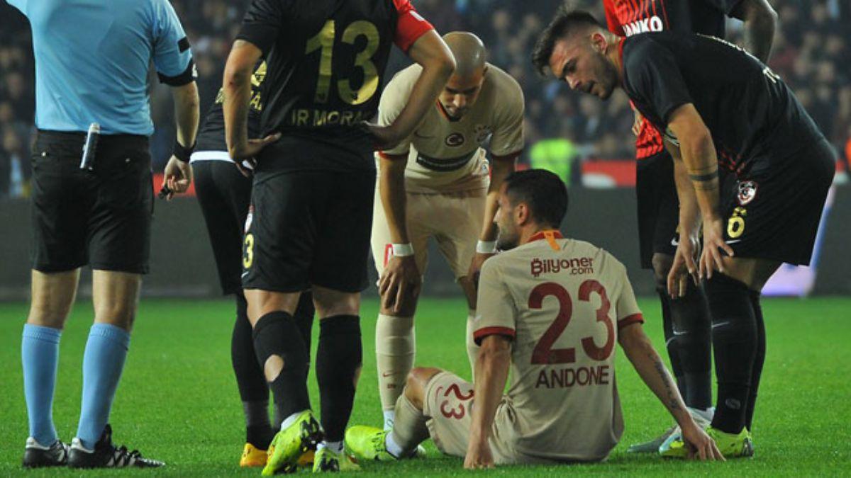 Galatasaray'da Gaziantep manda sakatlanan Florin Andone, ilk yary kapatt