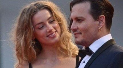 Johnny Depp hayranlar lgna dnd: Amber Heard'a tepkiler byk