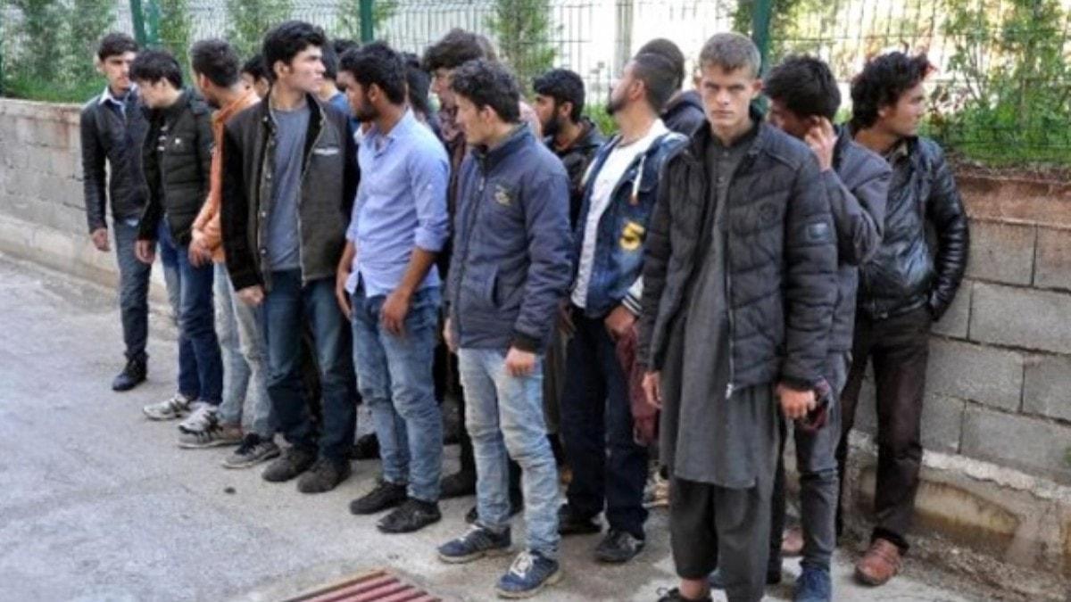 Ankara'da 68 dzensiz gmen yakaland