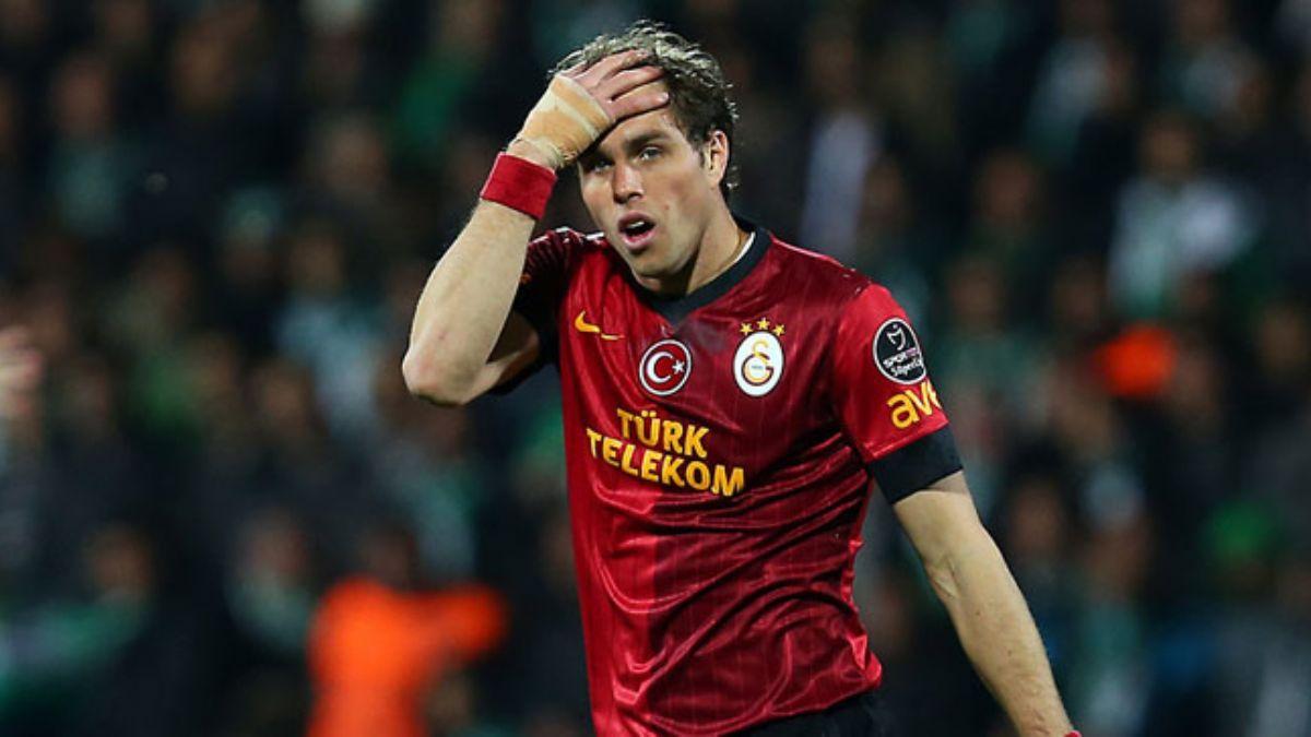 Johan Elmander'den depresyon itiraf: Bo duvarlara bakyordum, hayatn bir amac yoktu