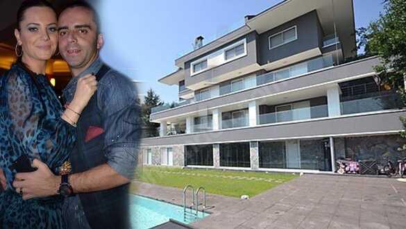 Ünlü futbolcu lüks villasını satıyor! İşte istediği fiyat