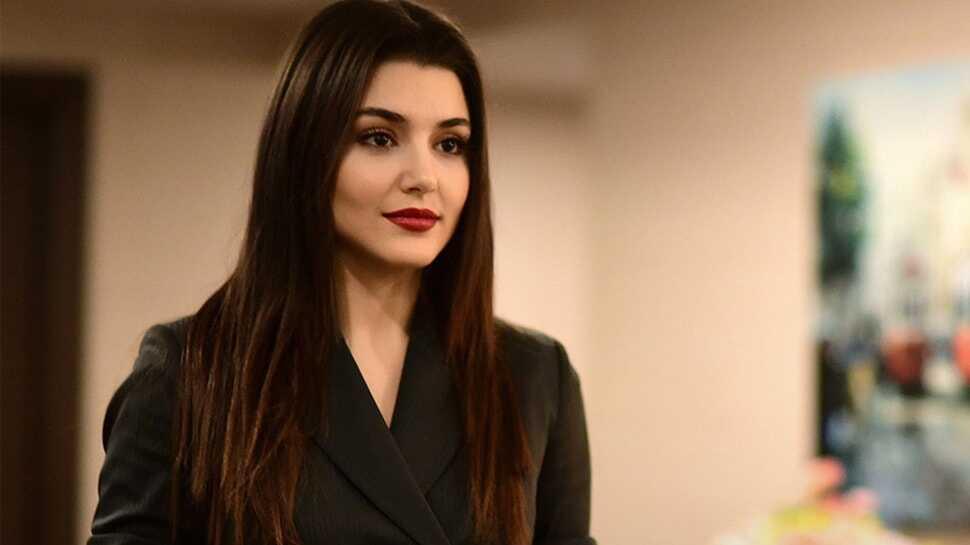 Annesini kanserden kaybeden Hande Erçel'den çocuklara yardım eli! Takdir topladı