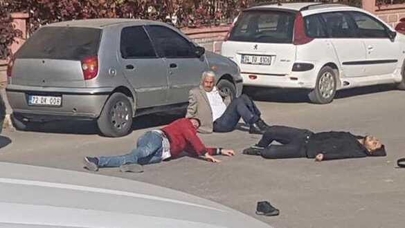 Adliye önünde ortalık karıştı! Ölü ve yaralılar var