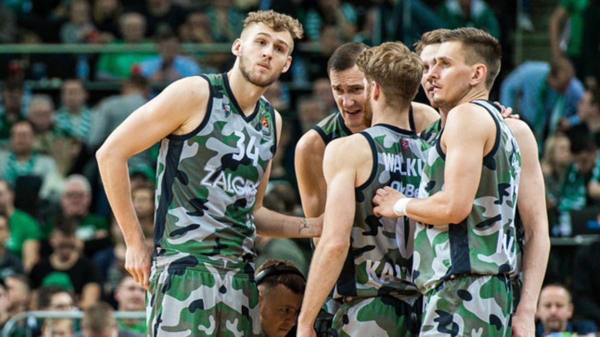 Yine ifte standart! Zalgiris Kaunas maa askeri desenli formayla kt