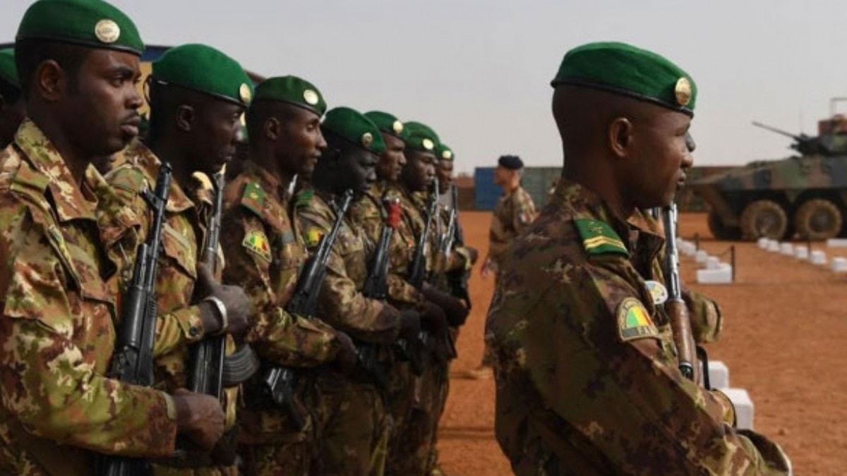 Mali'deki askeri birlie saldrda 13 askerin daha cesedi bulundu