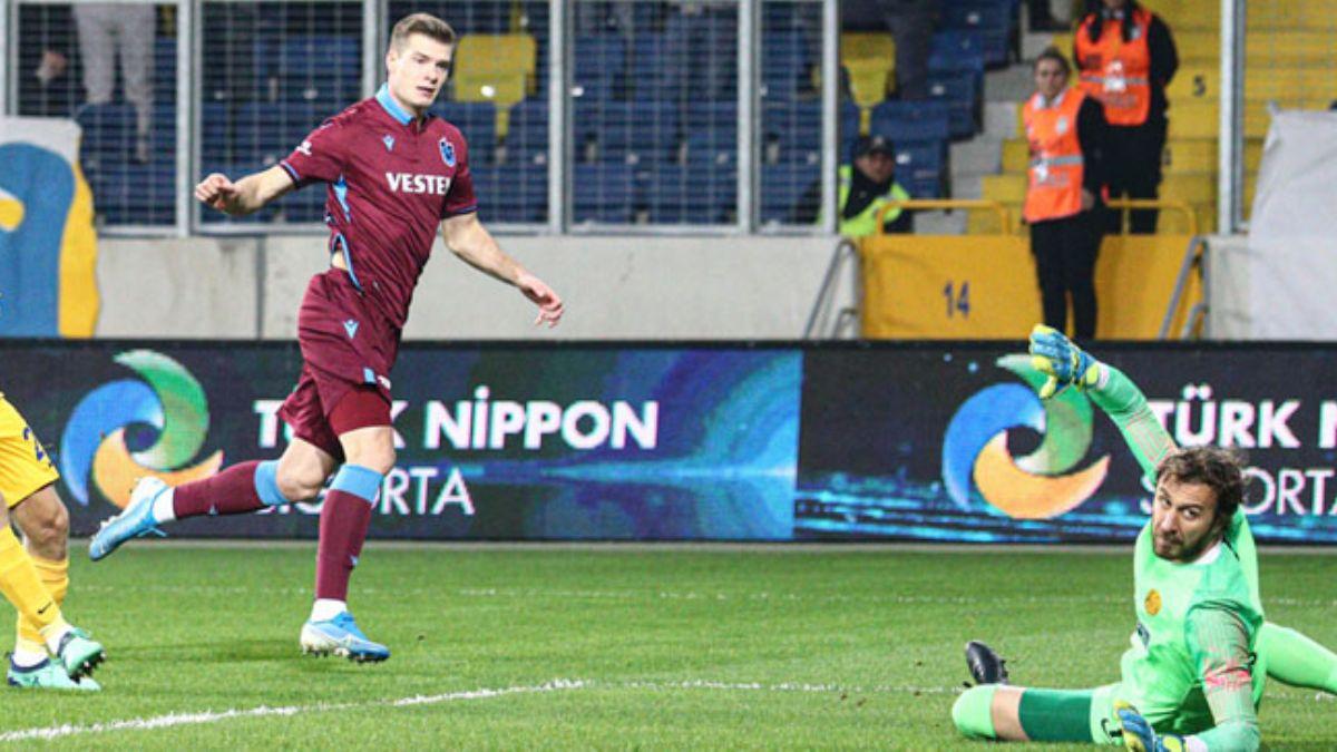 Alexander Srloth iin mekan fark etmiyor