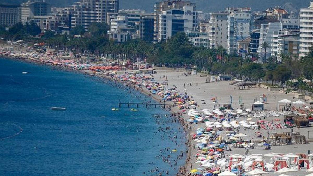 Antalya tarihinde ilk kez 15 milyon turisti grd 