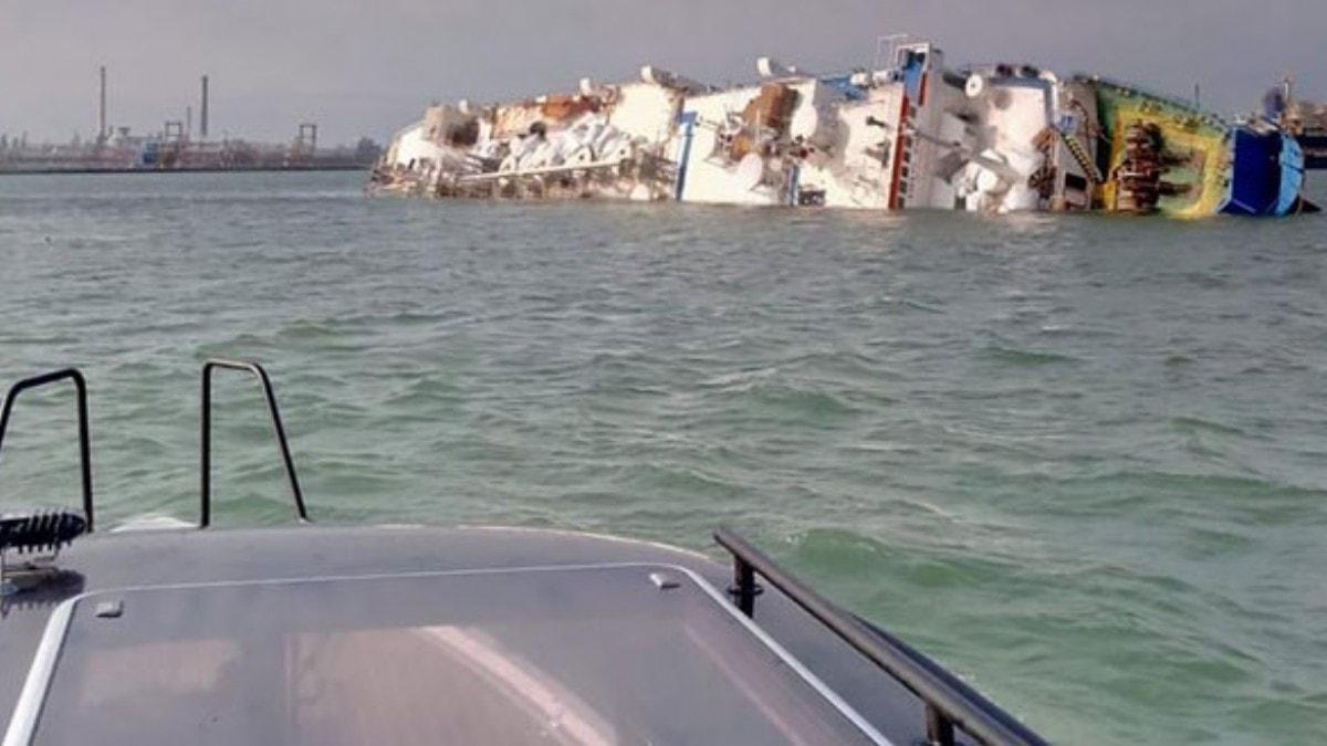 Karadeniz'de alabora olan geminin ambarnda 14 bin koyun mahsur kald