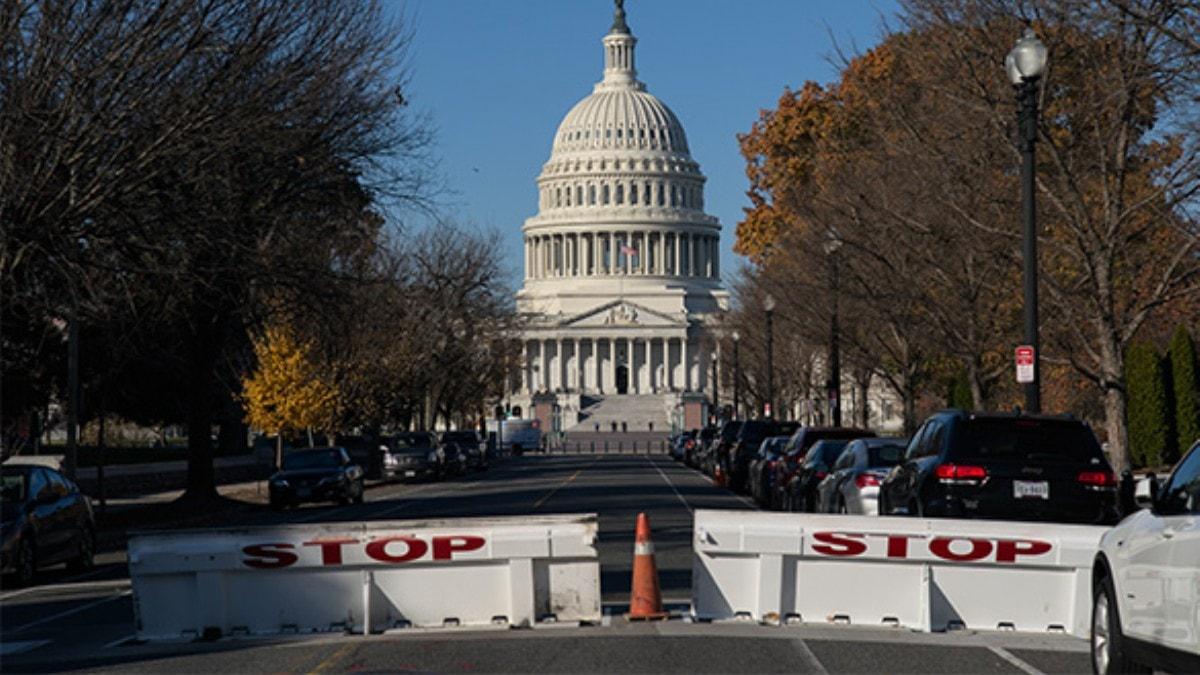 Washington'da uu kstlamas olan blgeye giren hava arac Kongre ve Beyaz Saray' kapattrd 