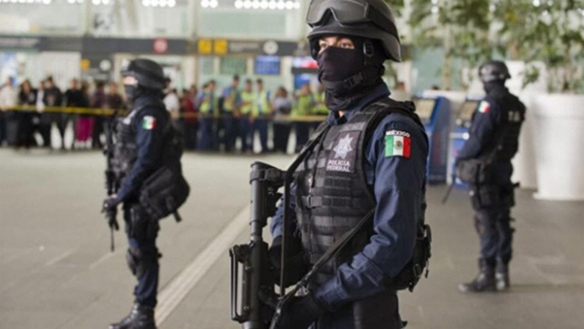 Meksika'da bir iftlik ile yaknndaki ukurda 14 ceset bulundu