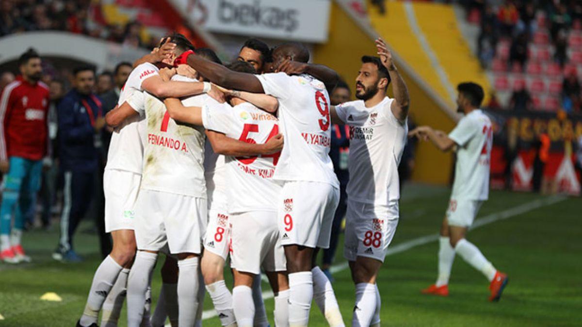 Sivasspor Teknik Direktr almbay: ampiyonluk kolay bir i deil