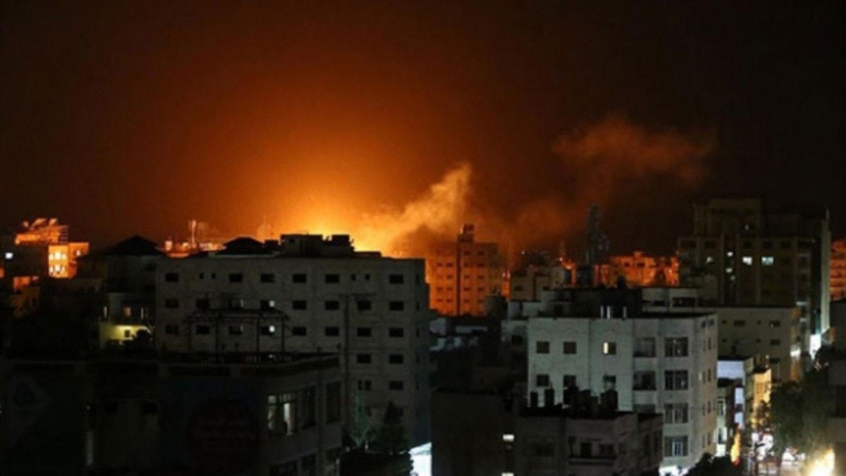 srail, Gazze'de Hamas'a ait bir noktay vurdu