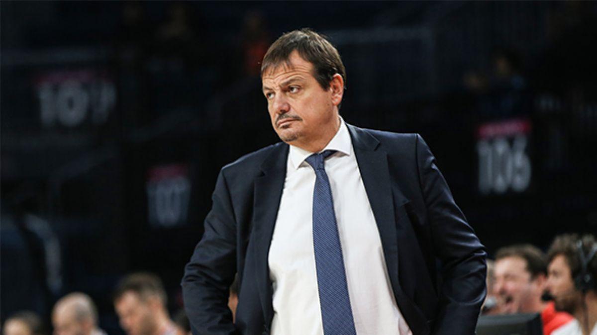 Ergin Ataman'a ok tepki! Otele almadlar!