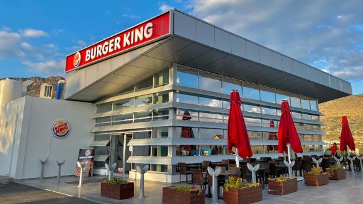 Rum ambargosonu deldi! nl fast food zinciri KKTC'de ilk restorann at!