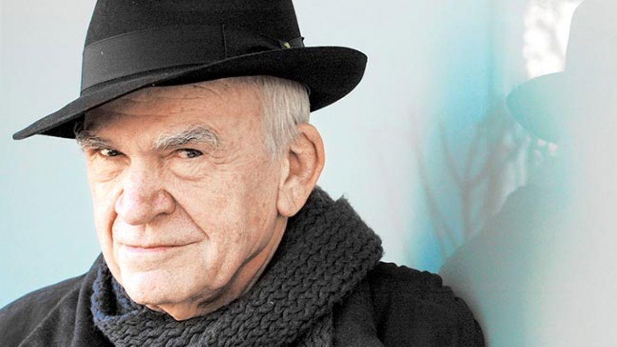 Kundera'ya ekyavatandal 40 yl sonra iade edildi