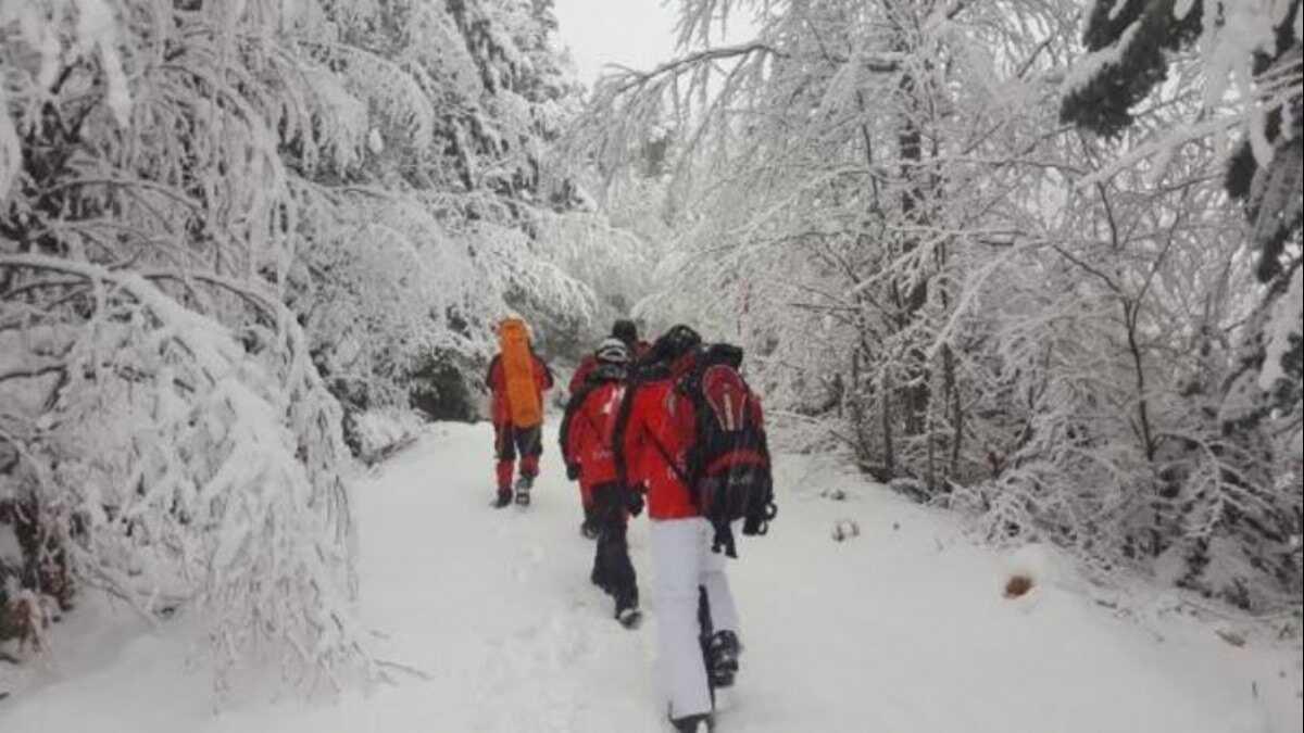 Uluda'da kayp daclar arayan AKUT ekibi kayboldu