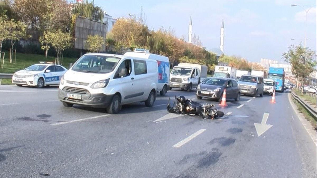 stanbul trafiini kilitleyen kaza!