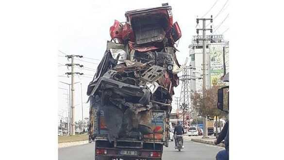 Adana'da trafikte tepki çeken görüntü