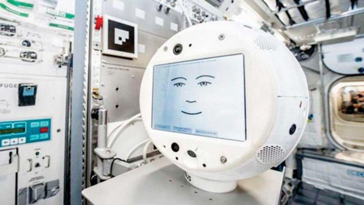 Bu robot astronotlarn duygularn alglayacak