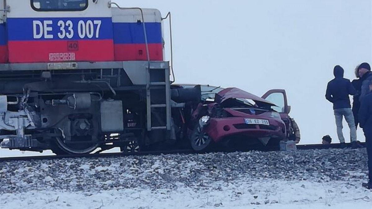 Kars'ta korkun kaza! Ayn aileden 3 kii hayatn kaybetti