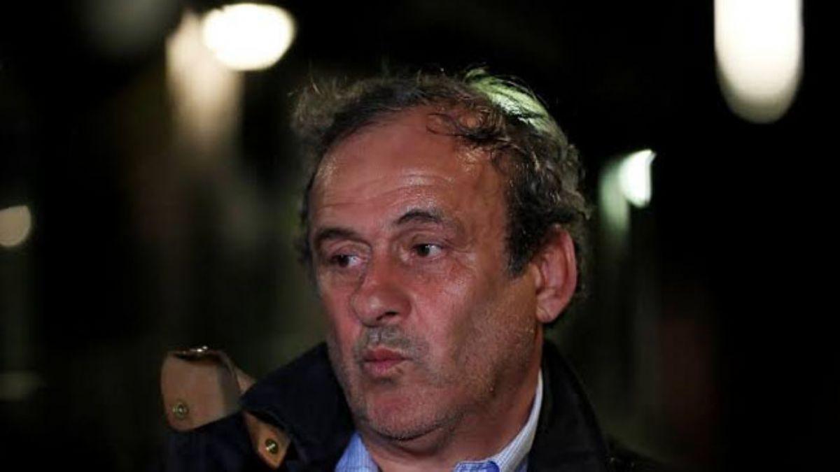 FIFA, Blatter'in Platini'ye verdii 2 milyon svire frangnn iadesini istedi