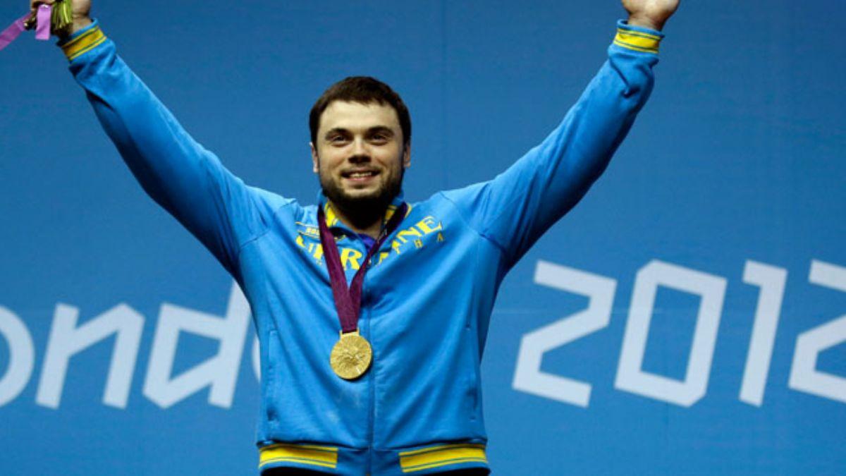 Doping yapan halterci Torokhtiy'in 2012 Olimpiyatlar'ndaki altn madalyas alnd