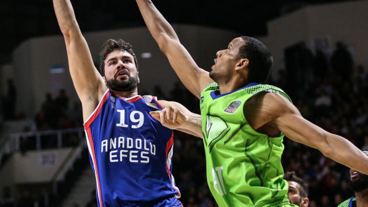 Anadolu Efes, TOFA deplasmannda zorlanmad