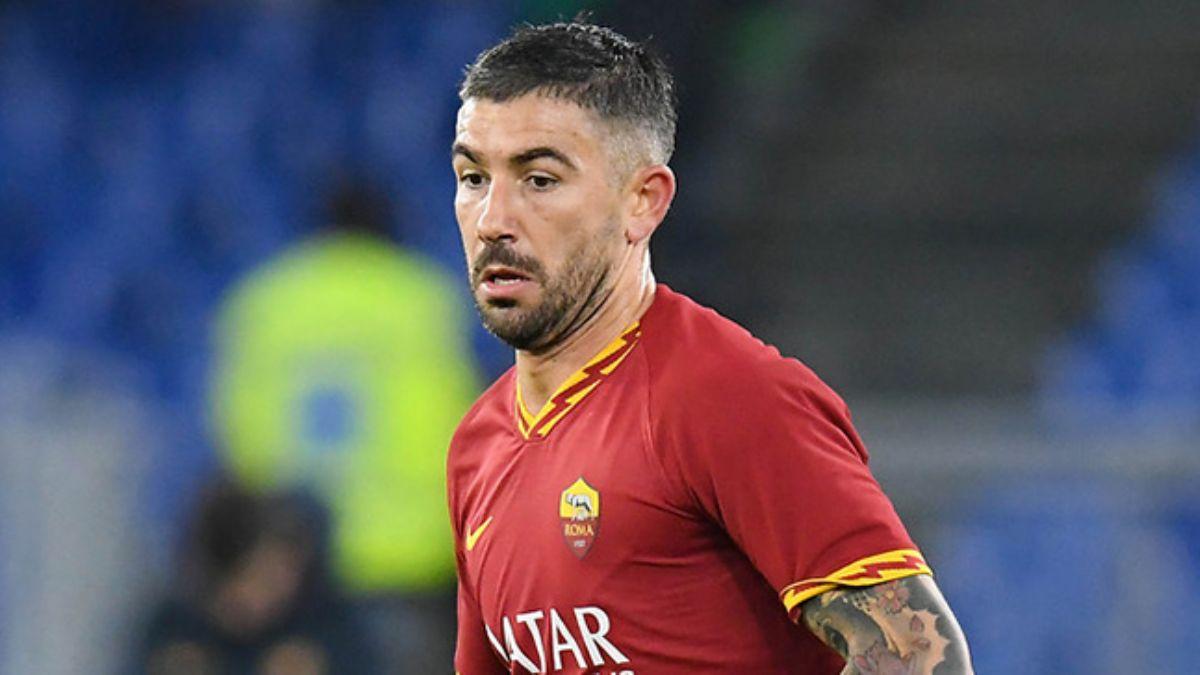 Roma, Fenerbahe'nin gndemindeki Kolarov'a yeni szleme nerdi