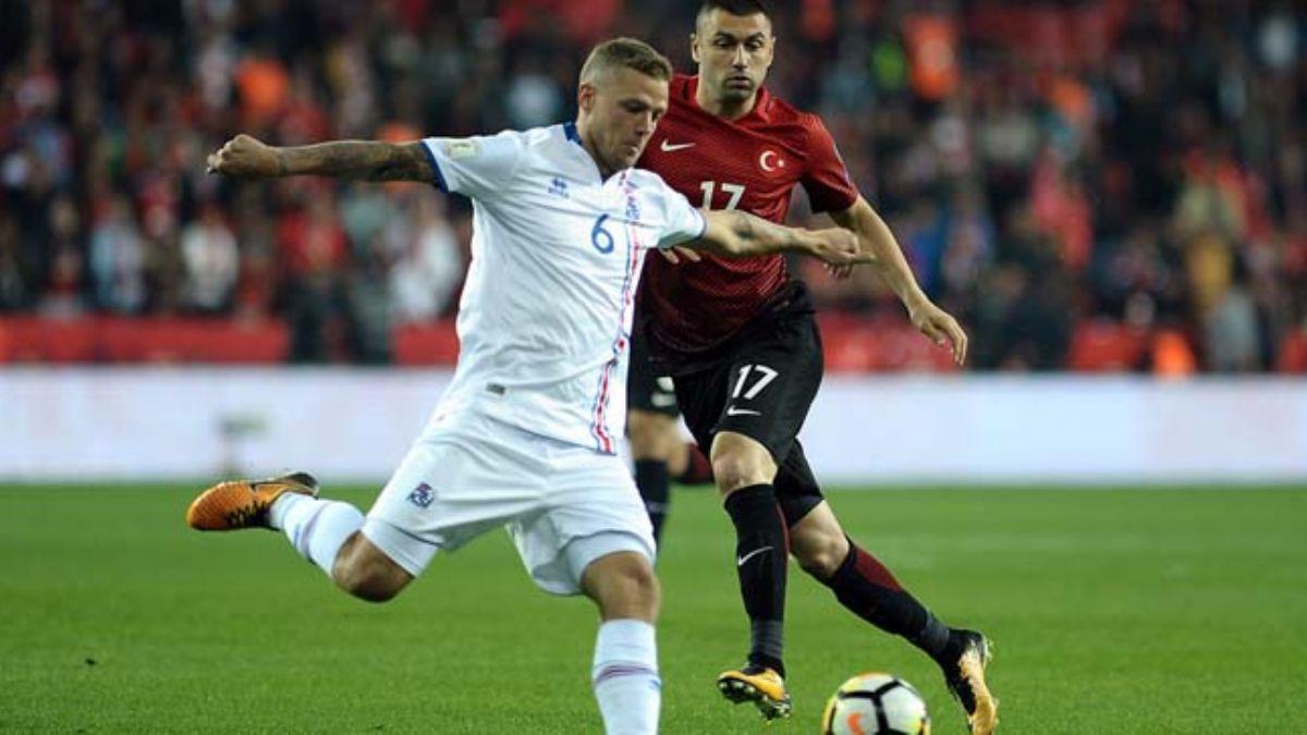 Trabzonspor stoper iin Ragnar Sigurdsson ile temasta