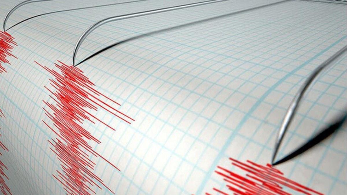 Elaz'da 24 saatte 36 art deprem