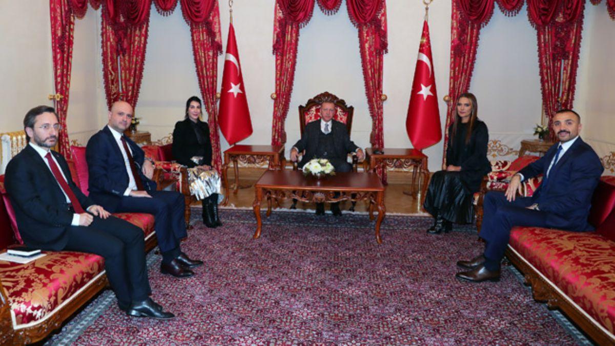 Bakan Erdoan, Hande Yener ve Demet Akaln' kabul etti... Grmenin detaylar ortaya kt