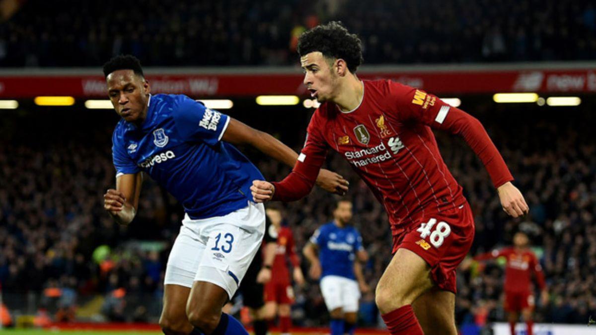 Liverpool, Everton' 18'lik yldz Curtis Jones ile ykt