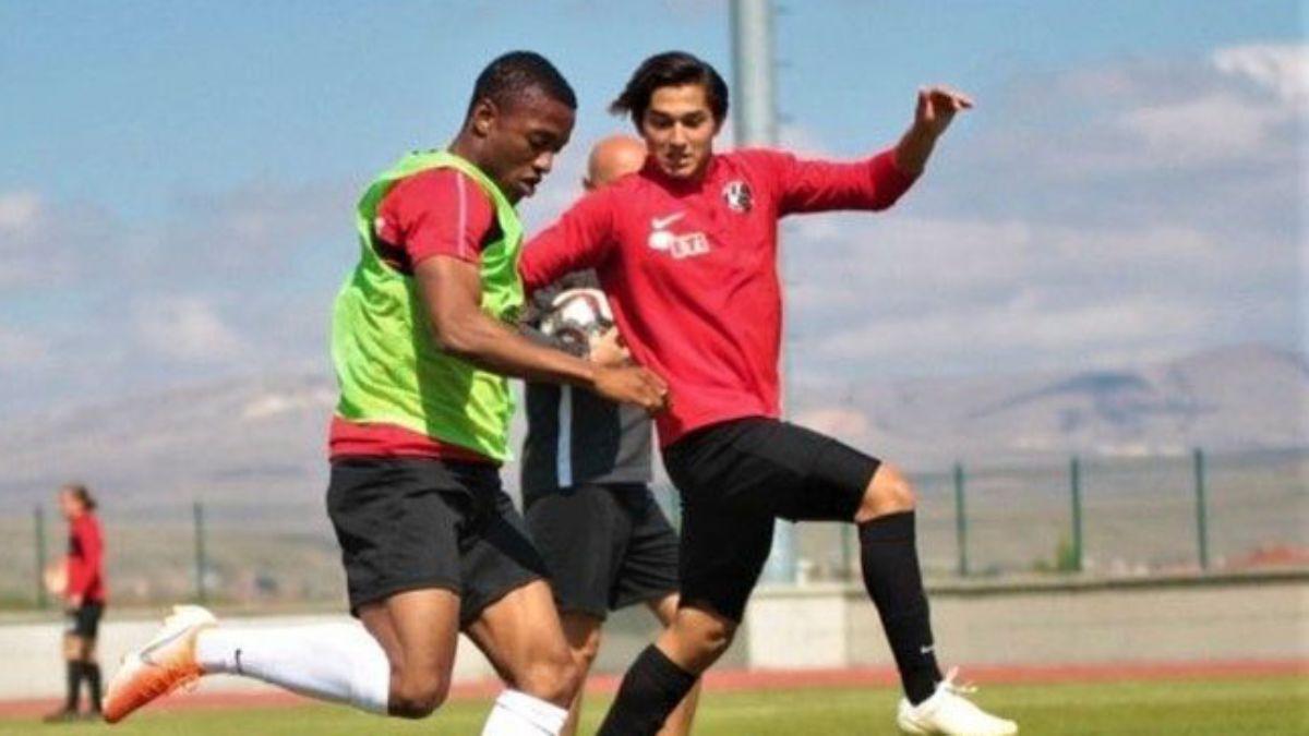 Galatasaray, Saracchi ve Onyekuru'dan sonra Sekidika ile de anlat