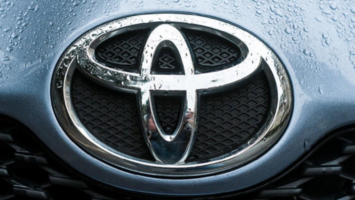 Toyota, 700 bin arac geri aryor