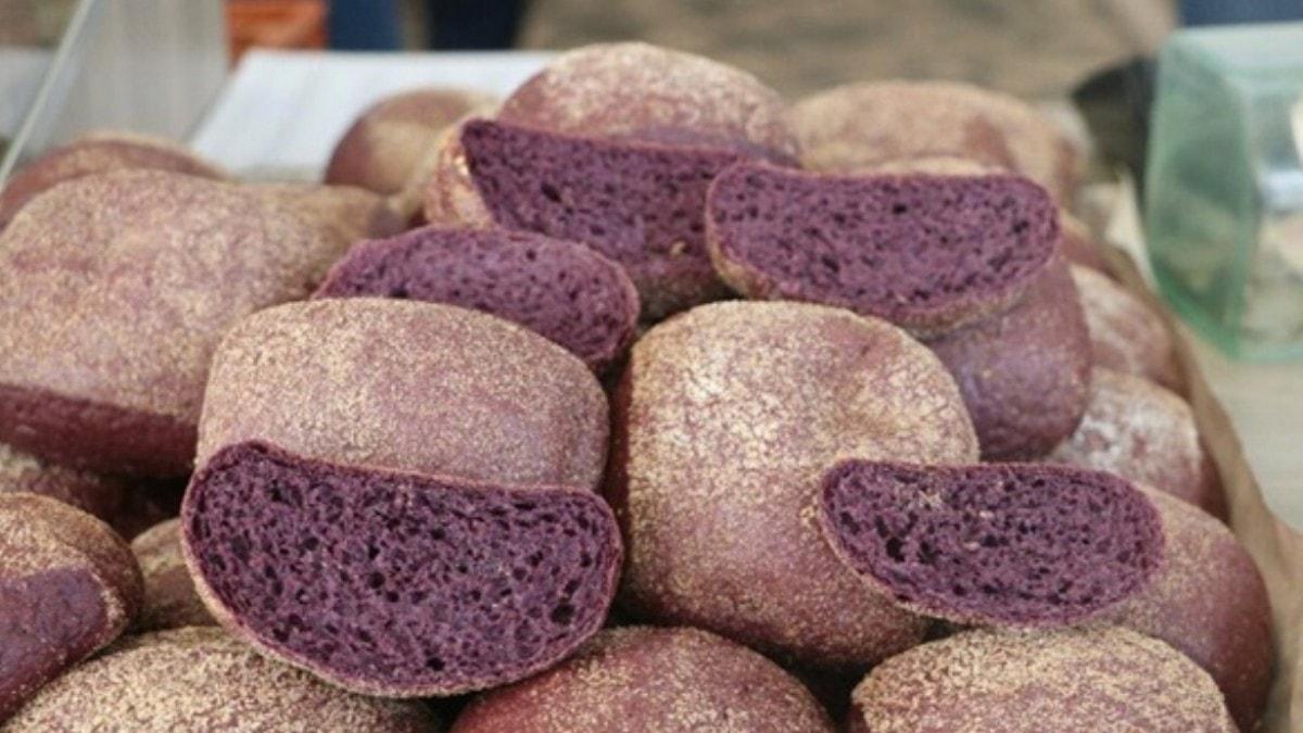 Mor ekmek Sivas'ta retiliyor; Japonlar zorunlu tketiyor