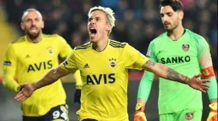 Fenerbah�e, Gaziantep FK'y� deplasmanda ma�lup etmeyi ba�ard�